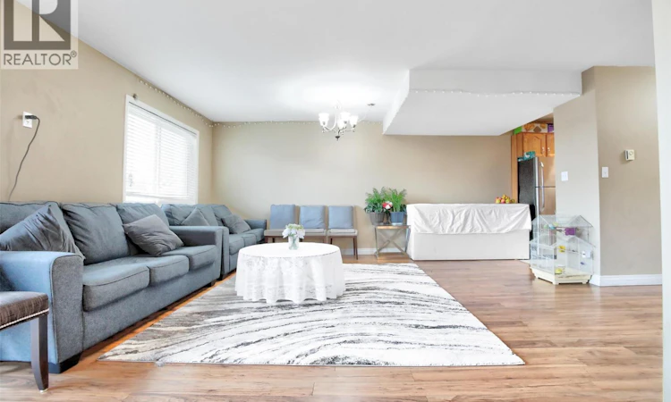 203-95 Eckhardt Avenue