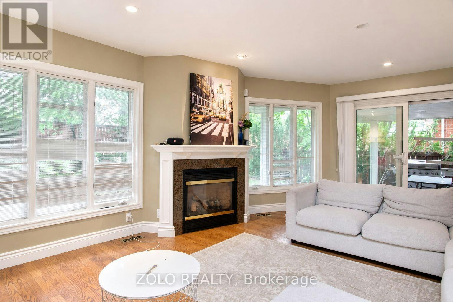 4084 Rolling Valley Drive, Mississauga, ON, L5L 2K8 - 8
