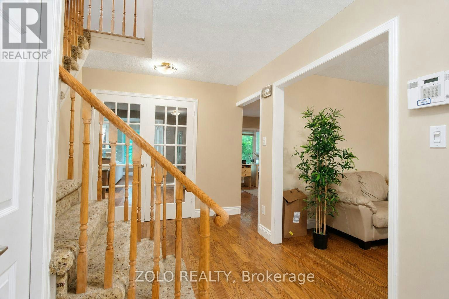 4084 Rolling Valley Drive, Mississauga, ON, L5L 2K8 - 2