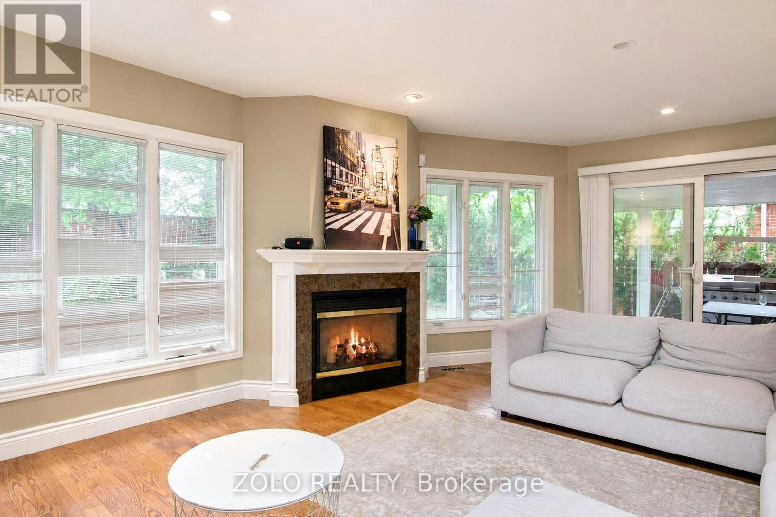 4084 Rolling Valley Drive, Mississauga, ON, L5L 2K8 - 9