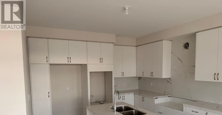 4 Pond View Gate, Hamilton, ON, L8B 2A1 - 8
