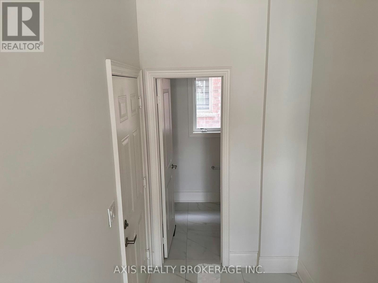 4 Pond View Gate, Hamilton, ON, L8B 2A1 - 7