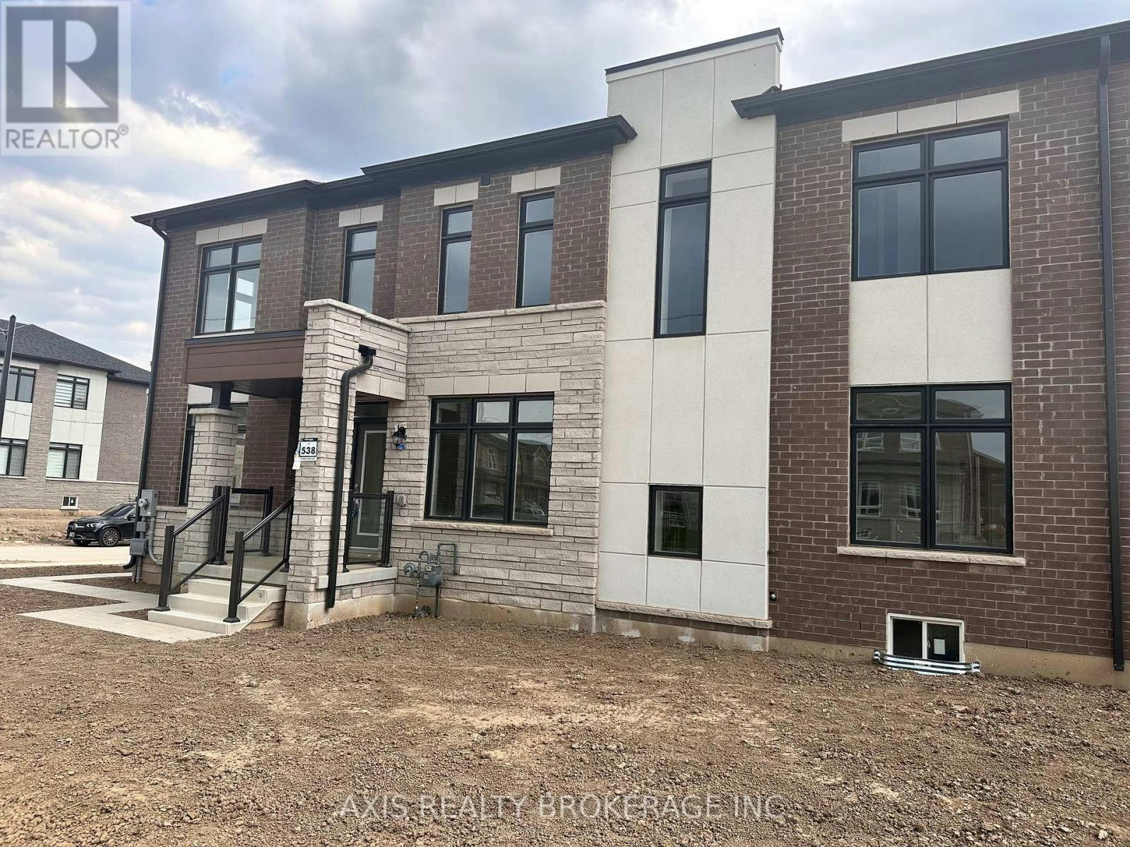 4 Pond View Gate, Hamilton, ON, L8B 2A1 - 4
