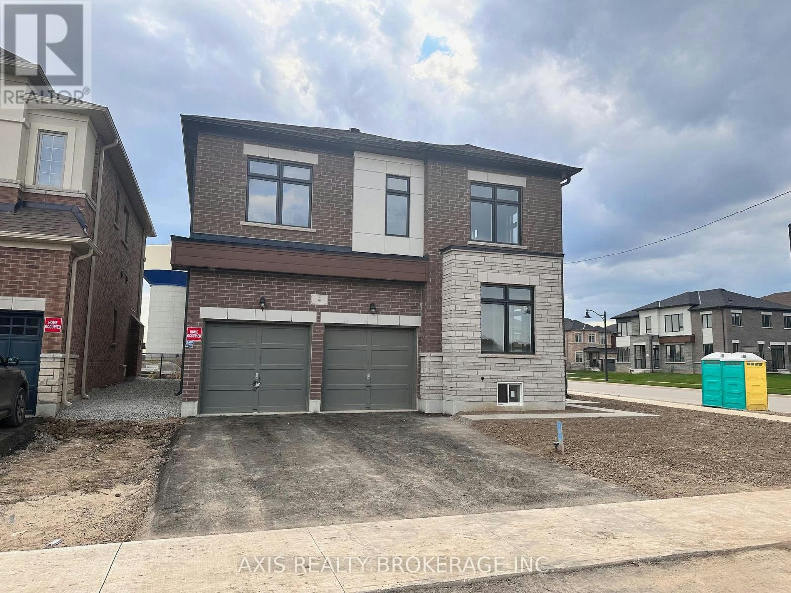 4 Pond View Gate, Hamilton, ON, L8B 2A1