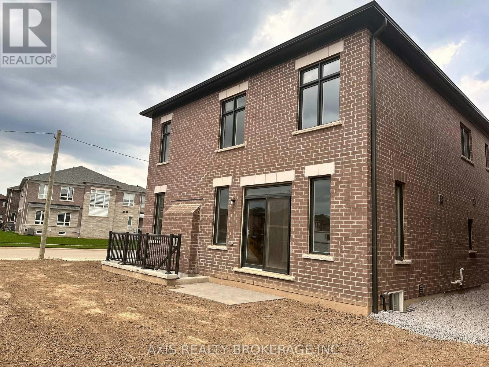 4 Pond View Gate, Hamilton, ON, L8B 2A1 - 3