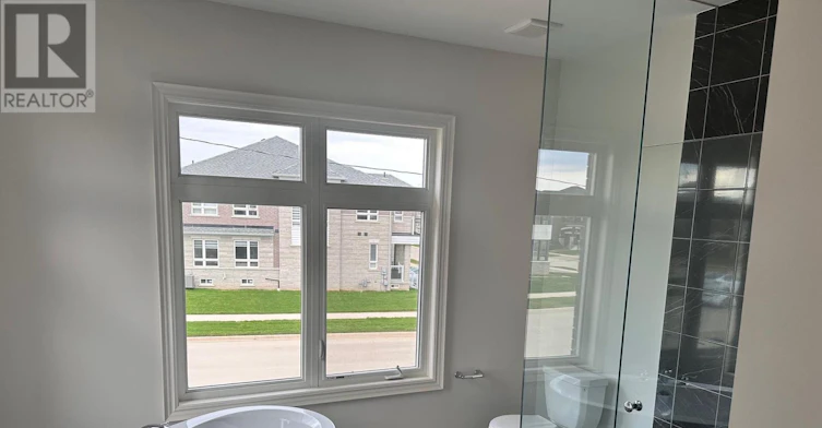 4 Pond View Gate, Hamilton, ON, L8B 2A1 - 12