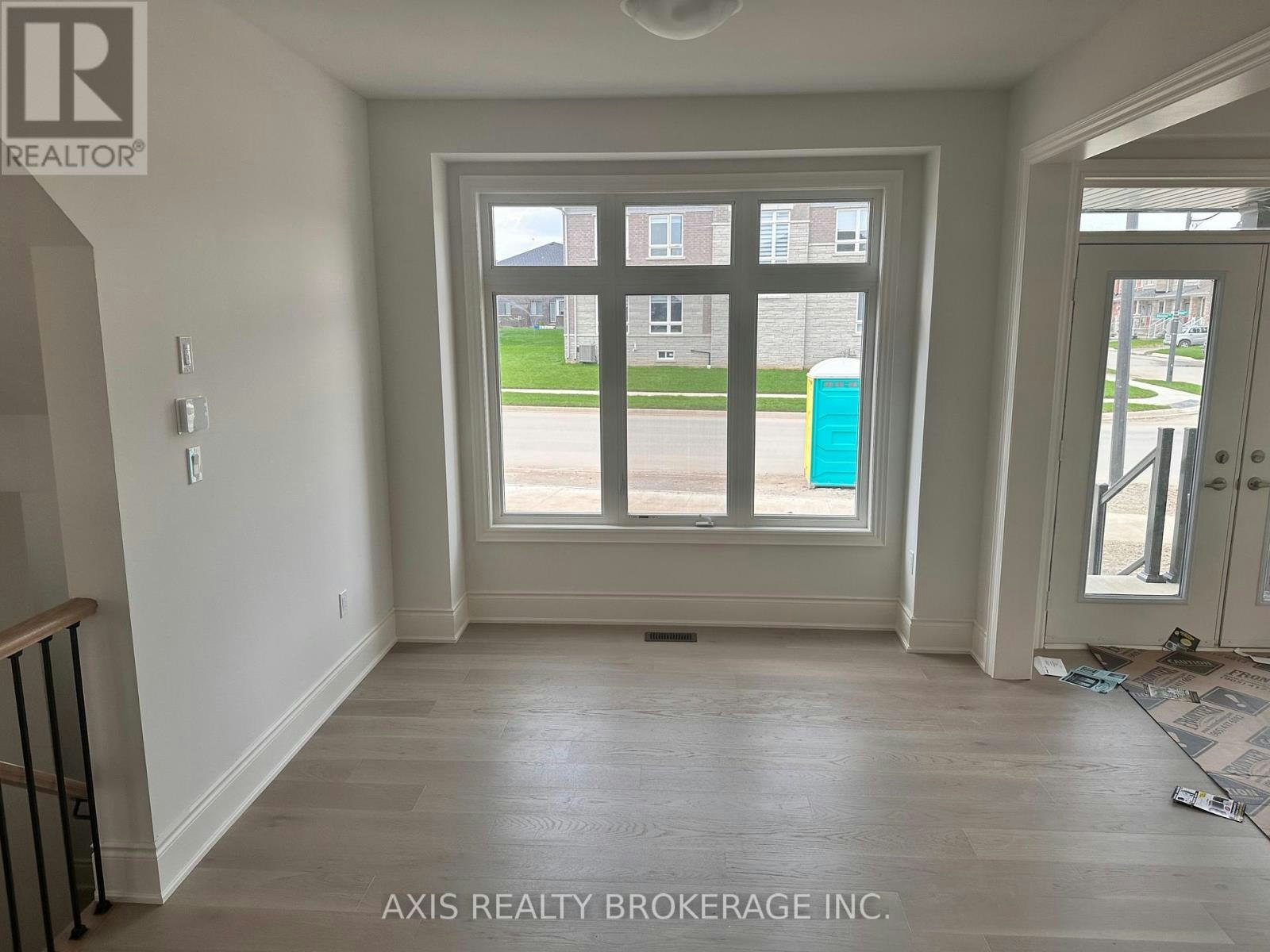 4 Pond View Gate, Hamilton, ON, L8B 2A1 - 6