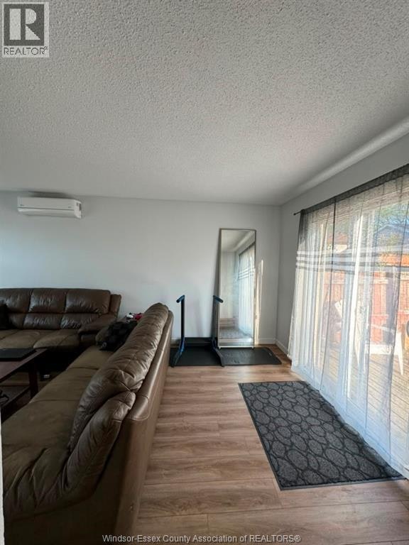 UPPER-9260 Arncliffe Court, Windsor, ON, B8S 4J9 - 3