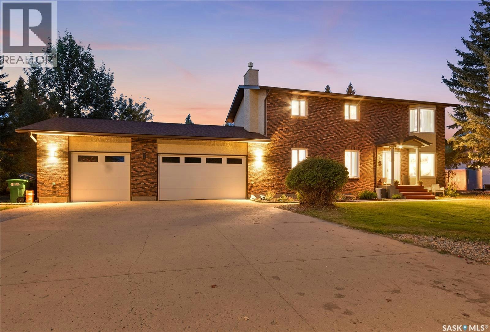 18 Pearl Crescent, Emerald Park, SK, S4L 1A5