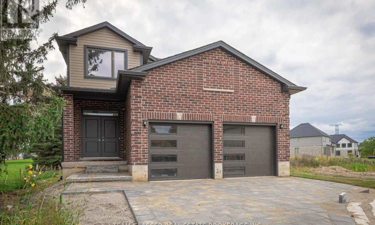 3465 Oriole Circle E