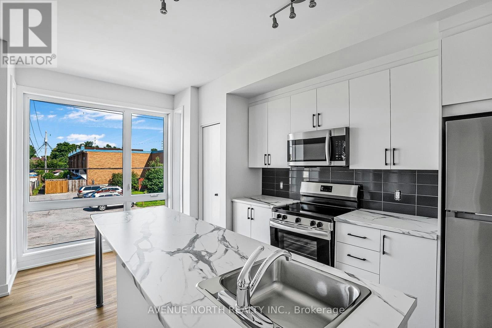 04-391 Dieppe Street, Ottawa, ON, K1L 6V3 - 4
