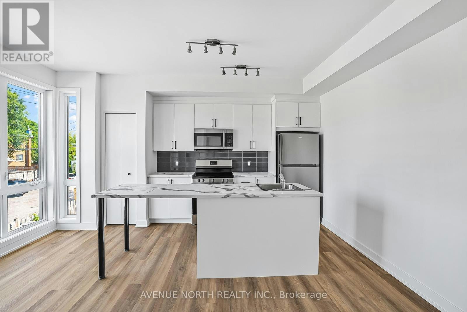 04-391 Dieppe Street, Ottawa, ON, K1L 6V3 - 3