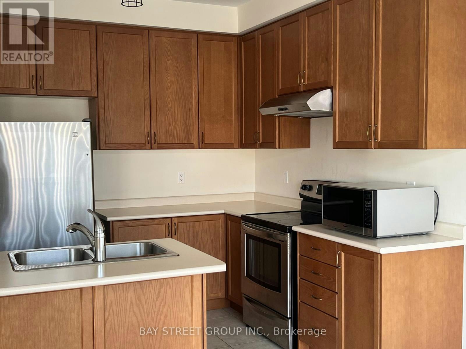 5 Charles Vogel Drive, Markham, ON, L6C 0V9 - 5