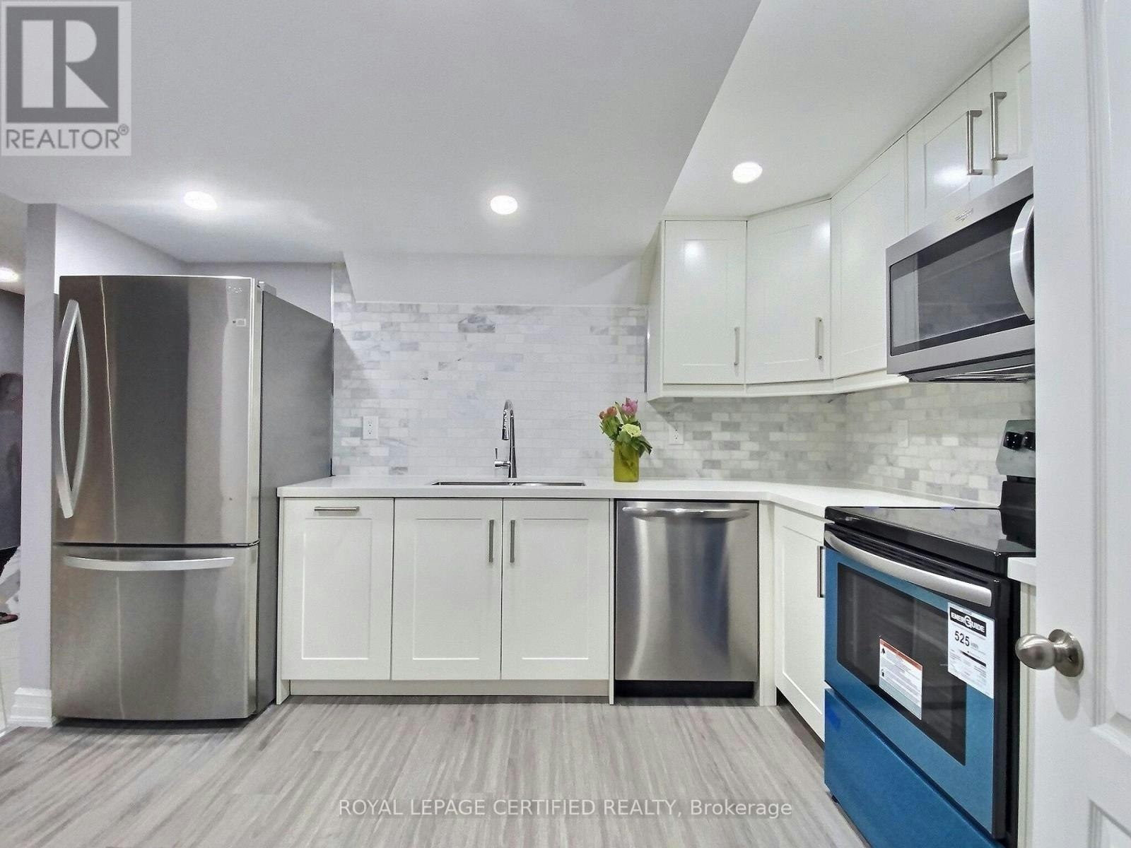 3845 Brinwood Gate W, Mississauga, ON, L5M 7H3 - 6