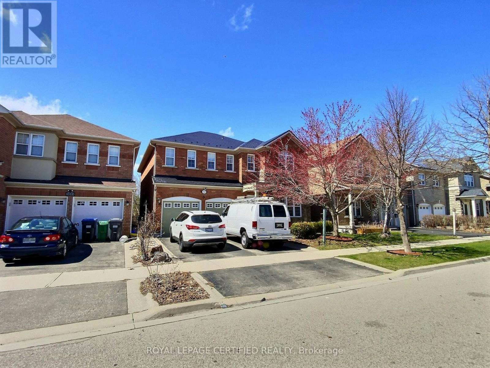 3845 Brinwood Gate W, Mississauga, ON, L5M 7H3 - 2