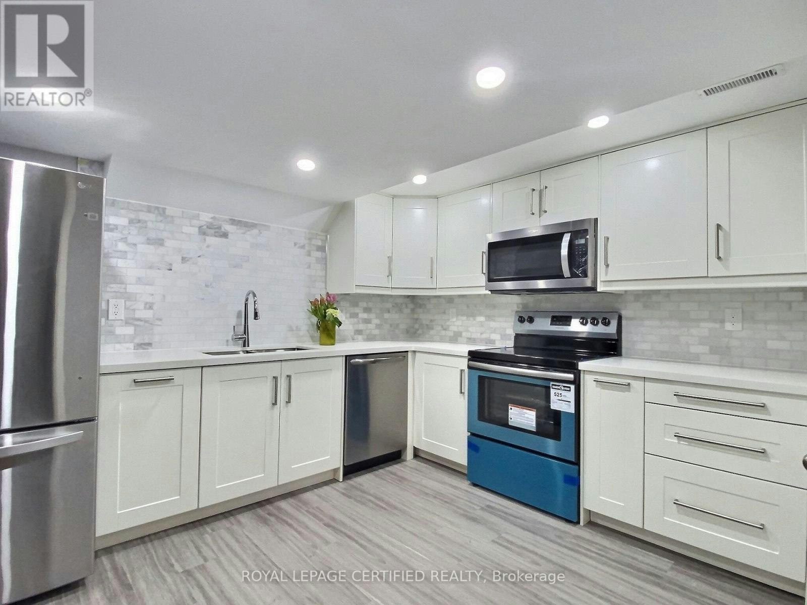 3845 Brinwood Gate W, Mississauga, ON, L5M 7H3