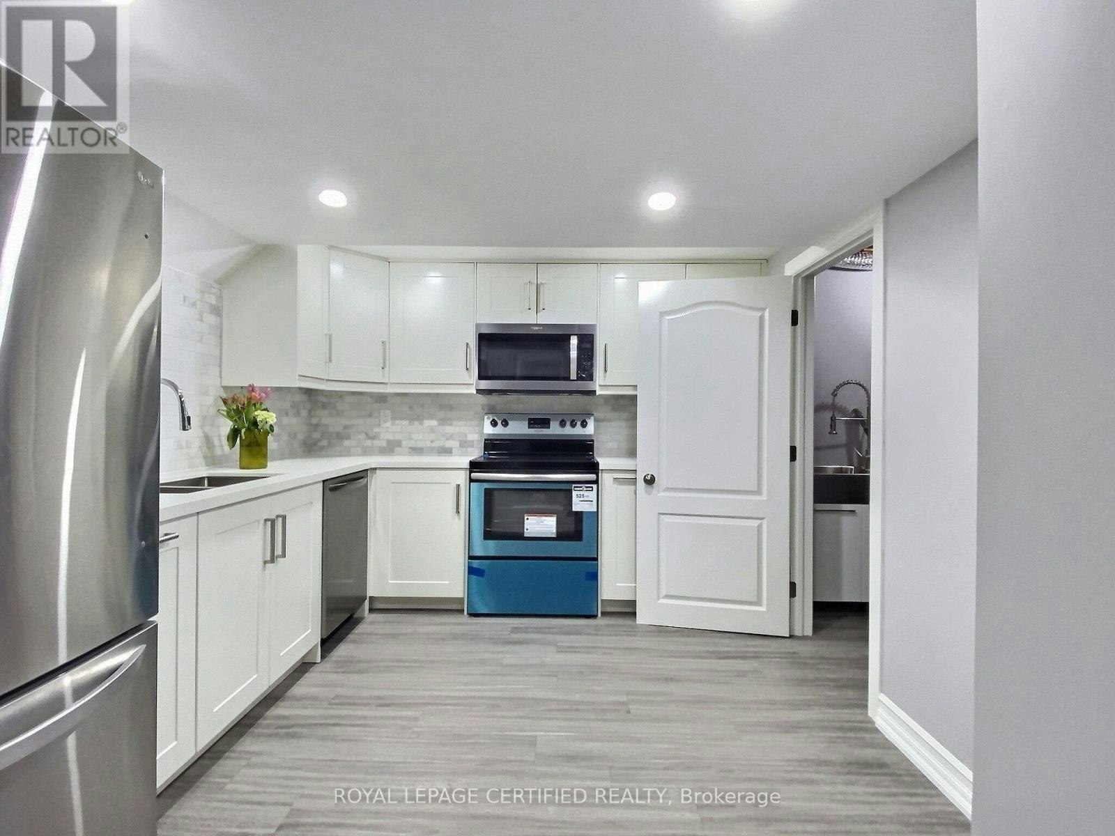 3845 Brinwood Gate W, Mississauga, ON, L5M 7H3 - 4