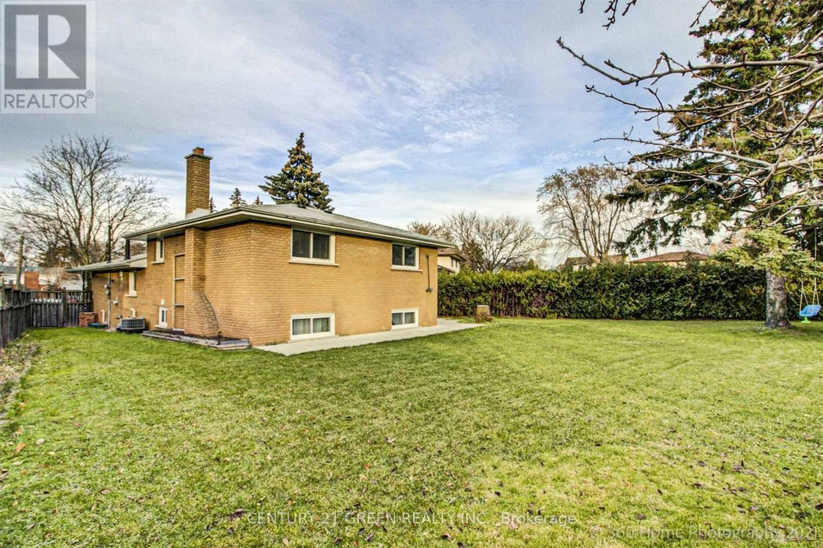 MAIN-33 Garvey Crescent, Hamilton, ON, L8K 3W9 - 4