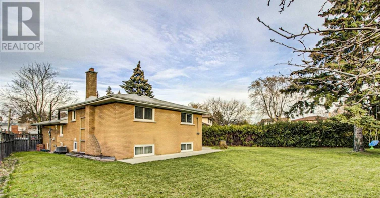 MAIN-33 Garvey Crescent, Hamilton, ON, L8K 3W9 - 4