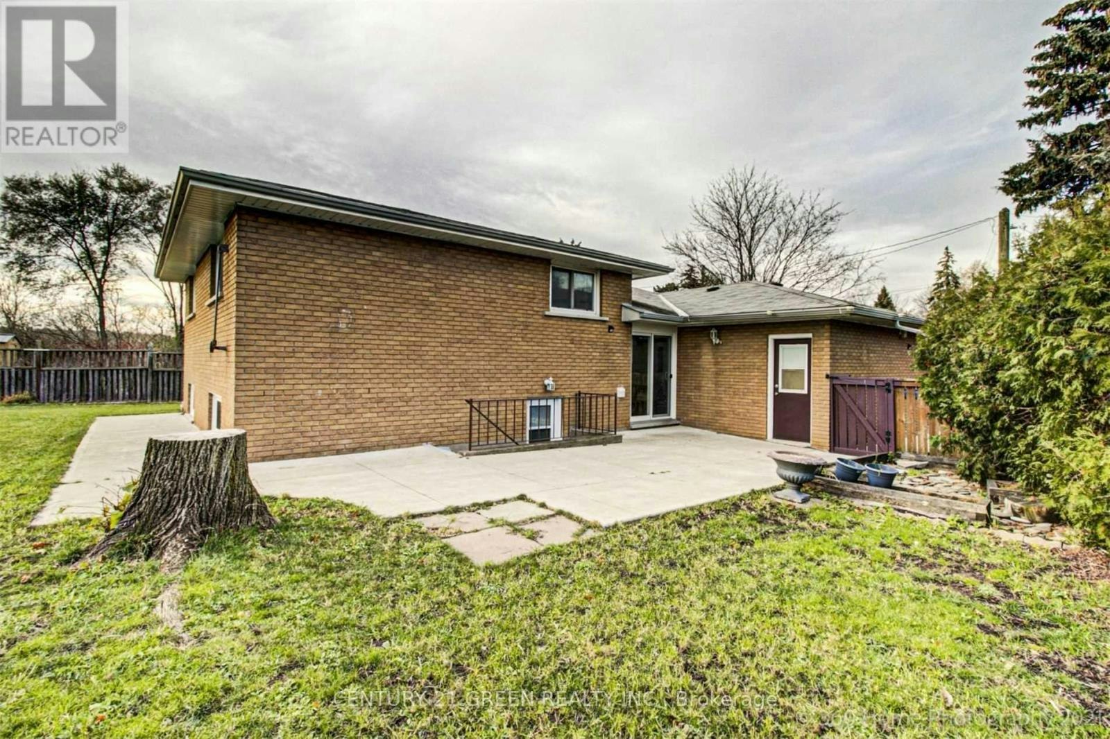 MAIN-33 Garvey Crescent, Hamilton, ON, L8K 3W9 - 2
