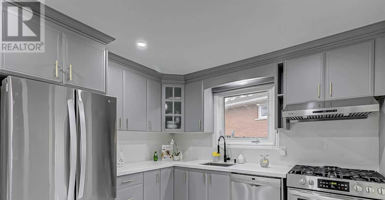 MAIN-33 Garvey Crescent, Hamilton, ON, L8K 3W9 - 10