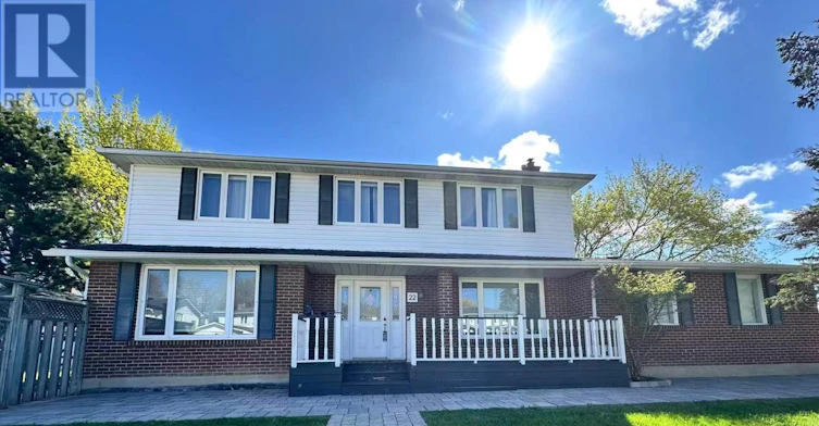 22 Hemingway Crescent, Markham, ON, L3R 2A4