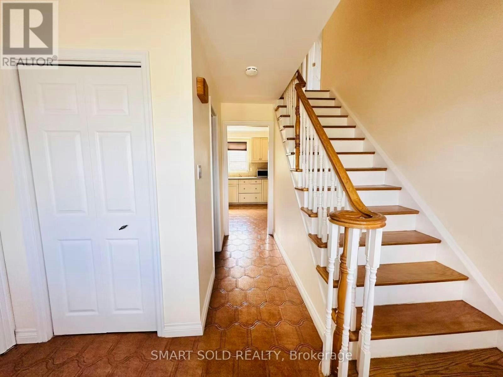 22 Hemingway Crescent, Markham, ON, L3R 2A4 - 8