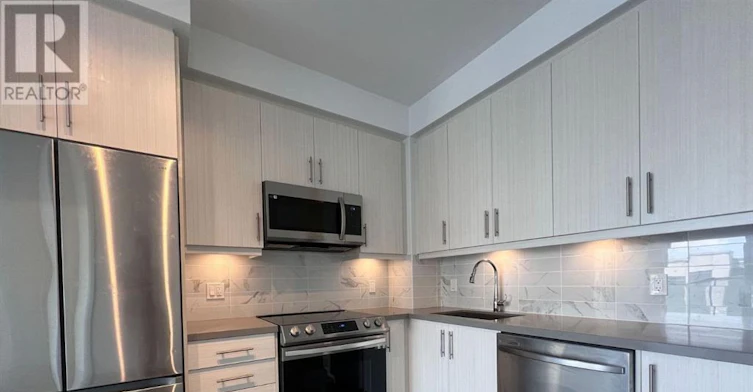 1107-105 Oneida Crescent, Richmond Hill, ON, L4B 0H6 - 2