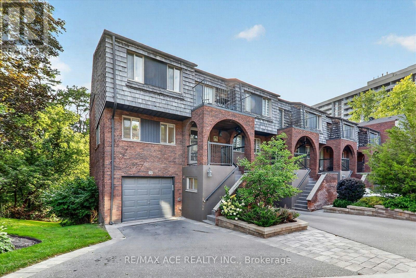 65 Cricklewood Crescent, Markham, ON, L3T 4T8