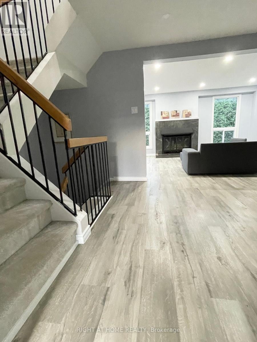 4B Millrise Lane, Ottawa, ON, K2G 5E5 - 4