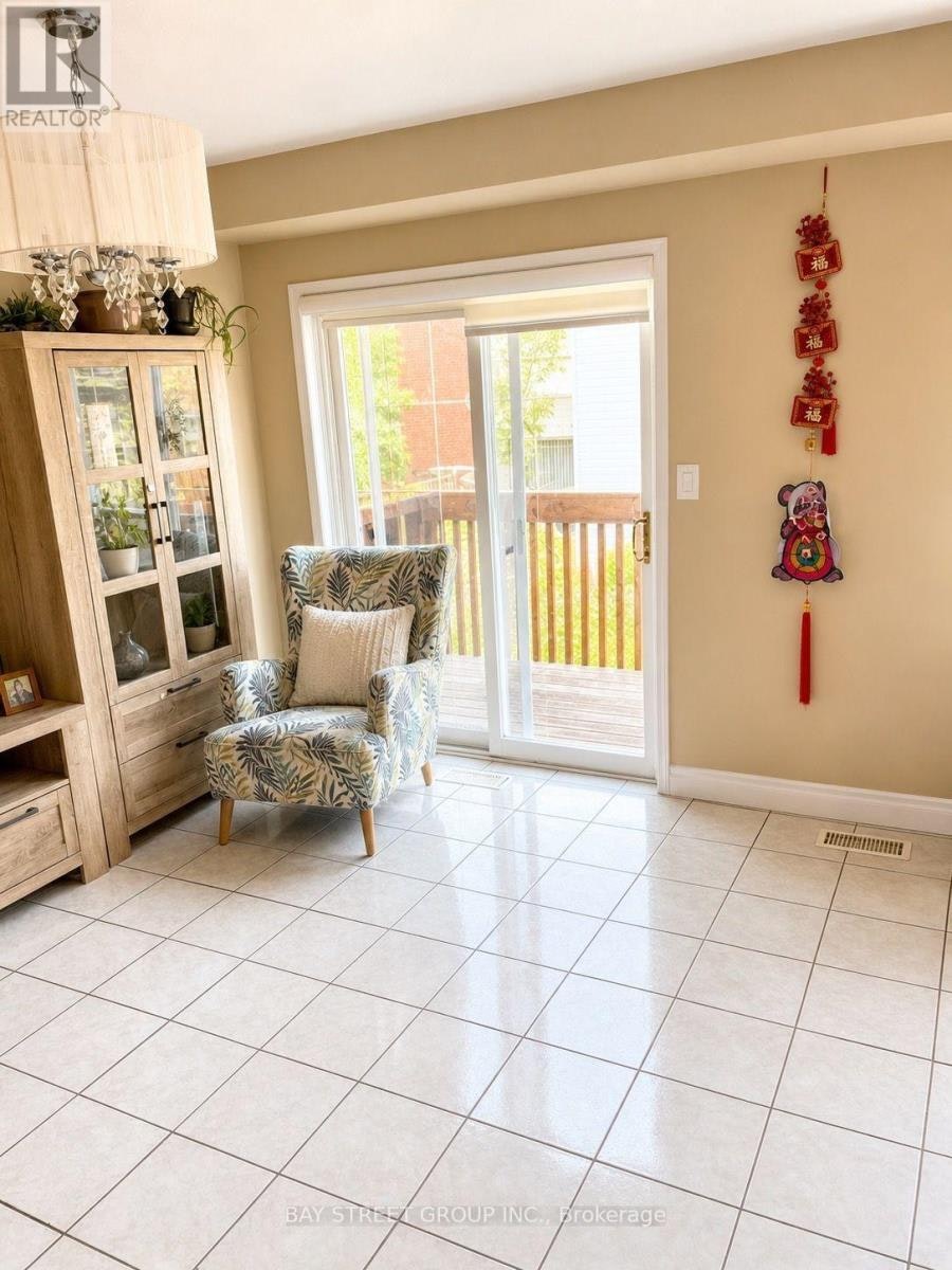 UPPER-19 Casabel Drive, Vaughan, ON, L6A 3M5 - 2