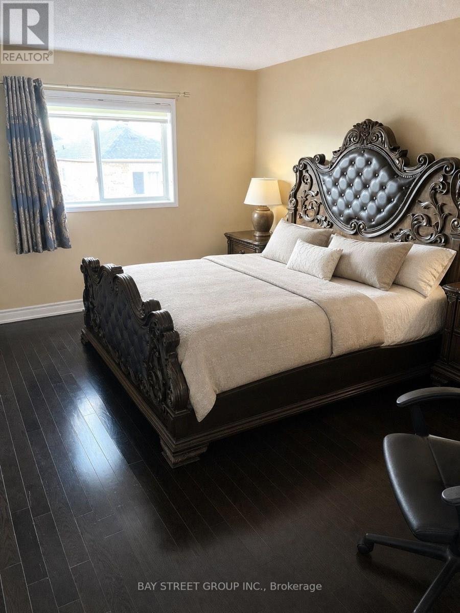 UPPER-19 Casabel Drive, Vaughan, ON, L6A 3M5 - 3