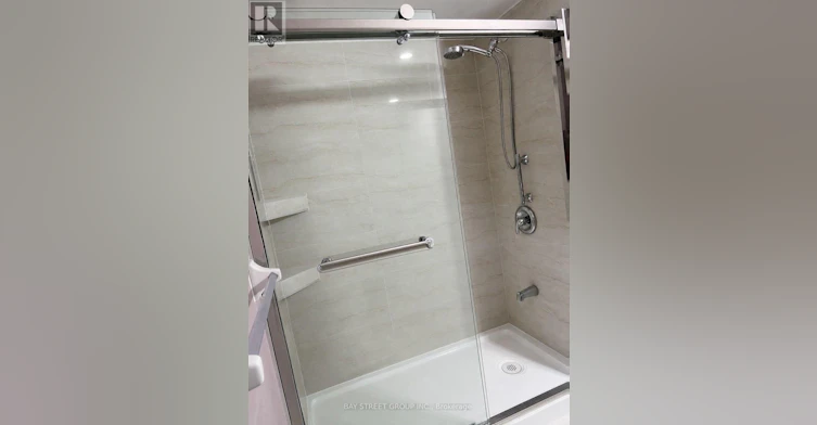 UPPER-19 Casabel Drive, Vaughan, ON, L6A 3M5 - 10