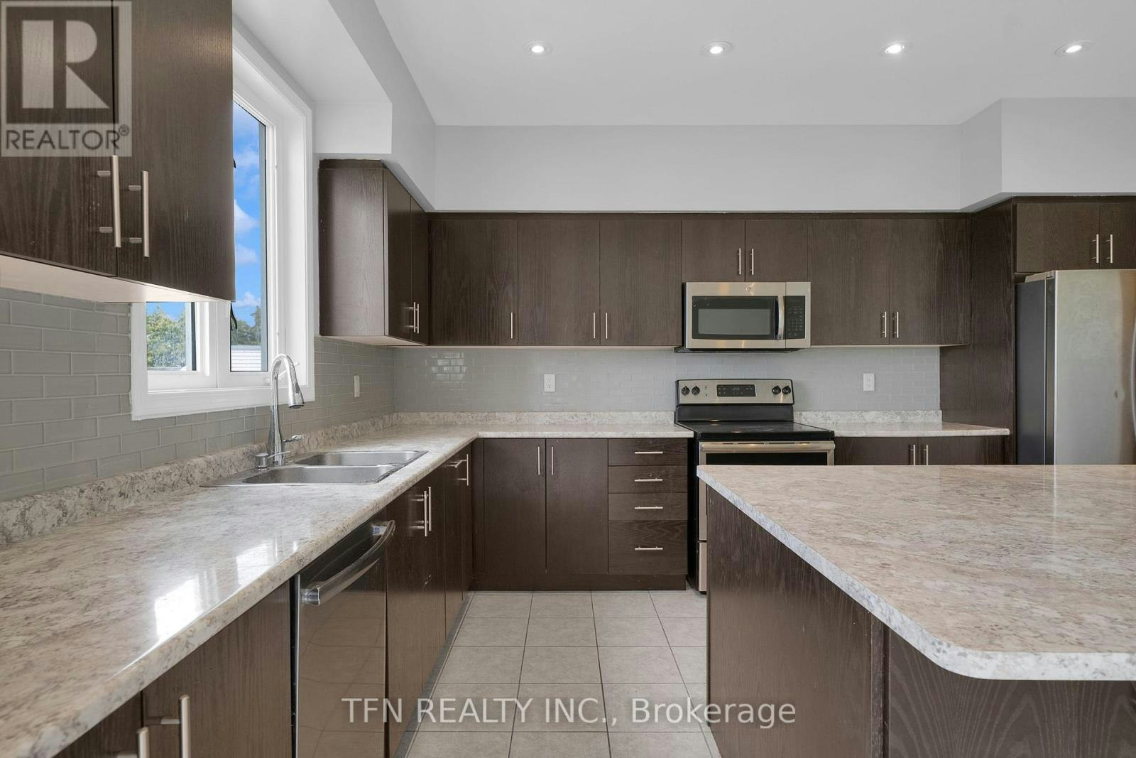 24 Don Hadden Crescent, Brock, ON, L0C 1H0 - 16