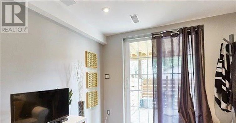 LOWER LEVEL-47 Lowder Place, Whitby, ON, L1N 8B8