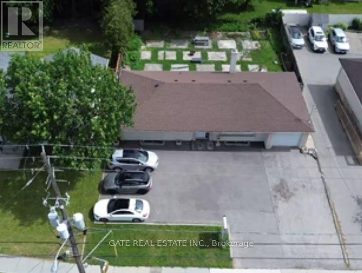 271 Finch Avenue W, Toronto, ON, M2R 1M8 - 18