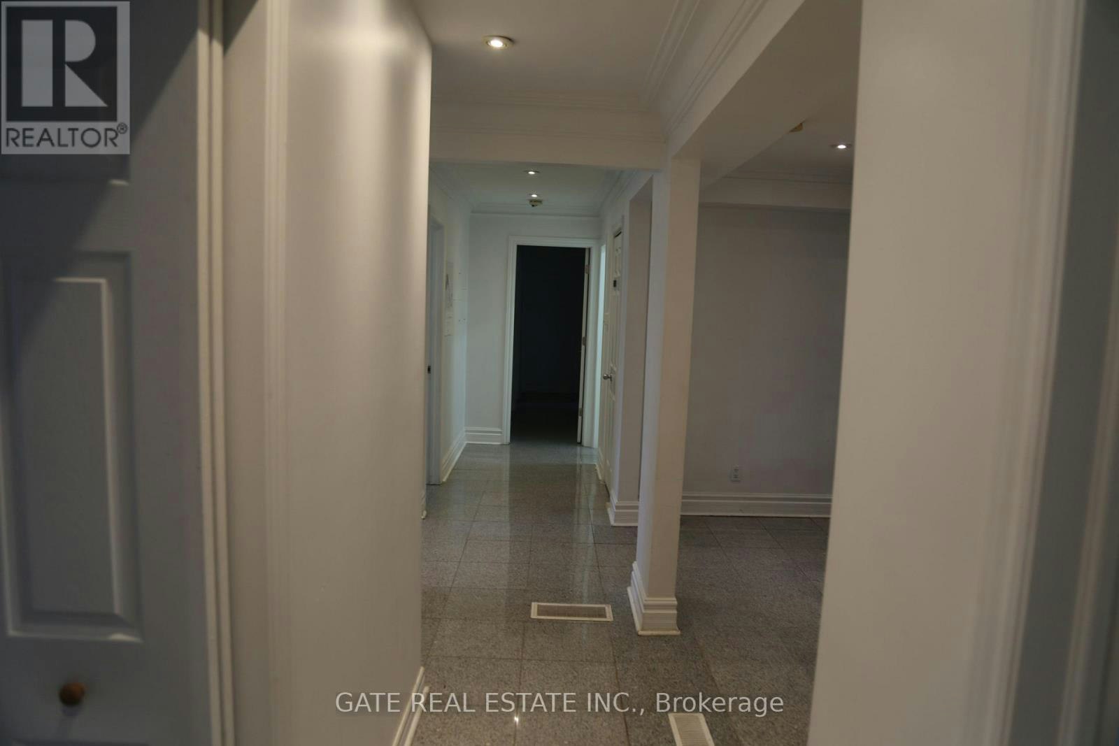 271 Finch Avenue W, Toronto, ON, M2R 1M8 - 7