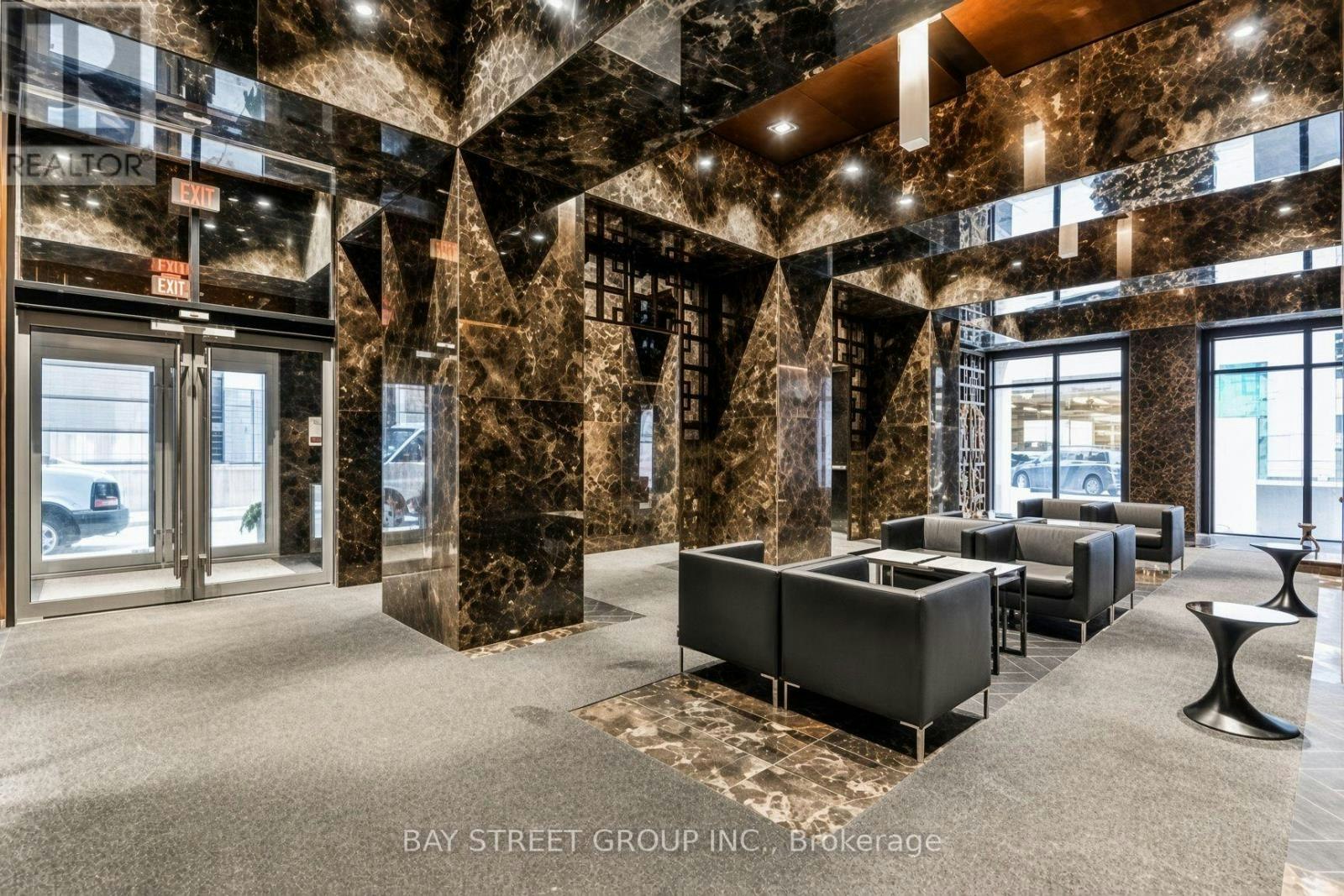 2012-70 Temperance Street, Toronto, ON, M5H 0B1 - 3