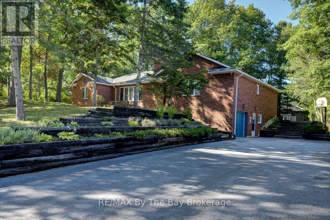 47 Birchwood Trail, Wasaga Beach, ON, L9Z 1B1