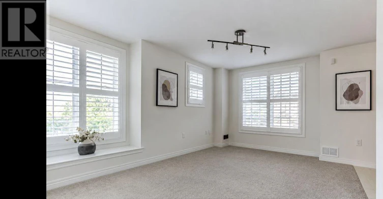 118-9 Old Colony Road, Richmond Hill, ON, L4E 4L5 - 2