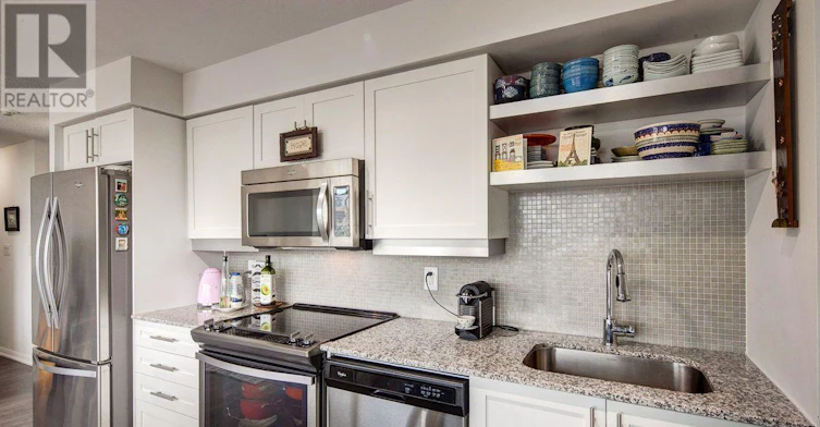 2004-400 Adelaide Street E, Toronto, ON, M5A 4S3 - 12