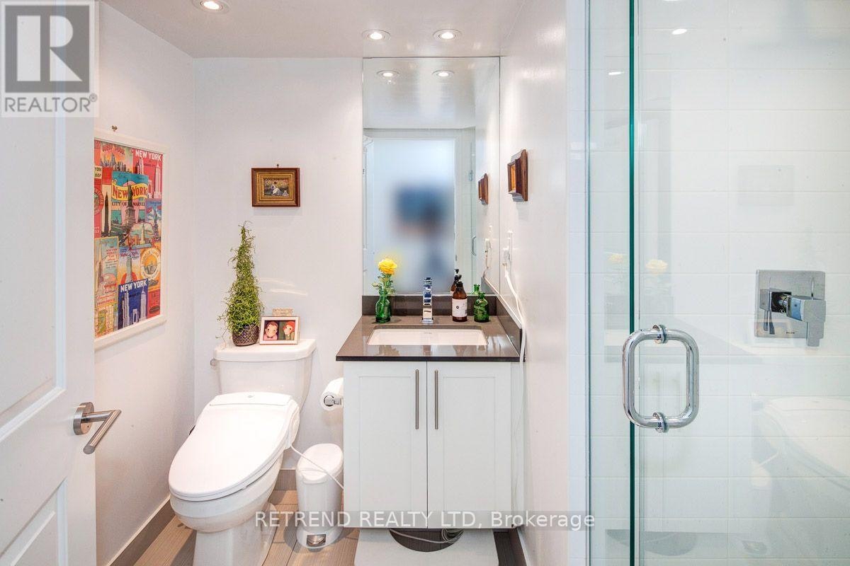 2004-400 Adelaide Street E, Toronto, ON, M5A 4S3 - 20