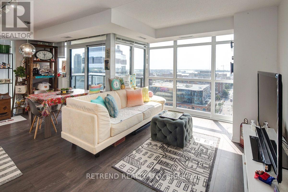 2004-400 Adelaide Street E, Toronto, ON, M5A 4S3 - 5