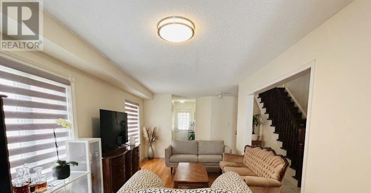 53 Tara Crescent, Markham, ON, L3S 4S8 - 2