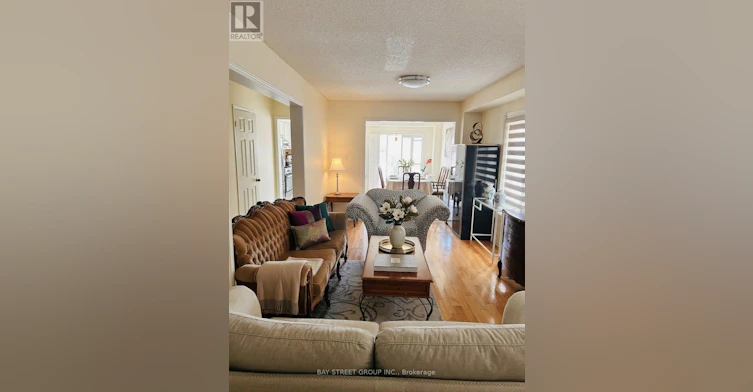 53 Tara Crescent, Markham, ON, L3S 4S8 - 3