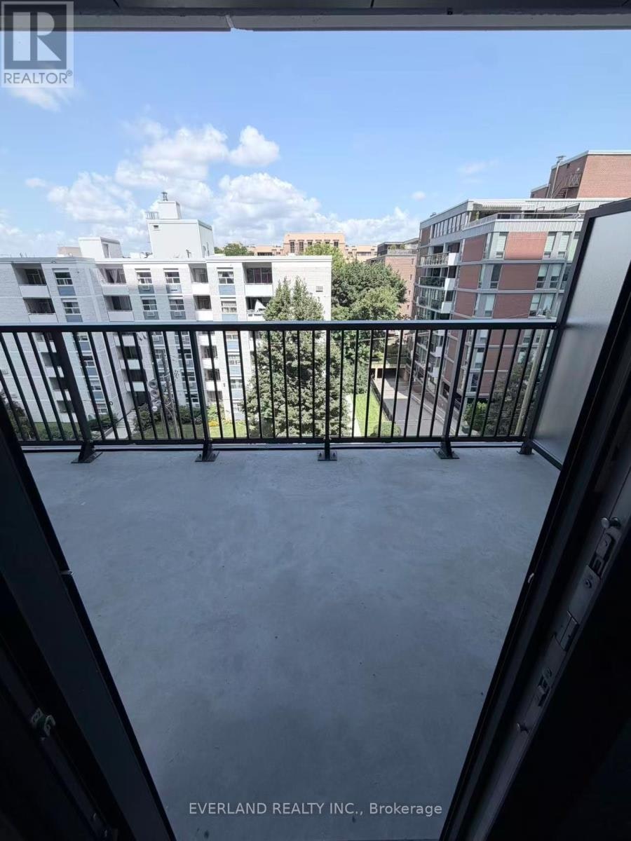 717-91 Montclair Avenue, Toronto, ON, M5P 0B1 - 8