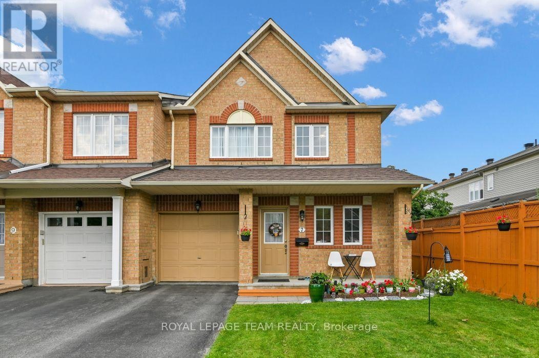 7 Karendale Street, Ottawa, ON, K2G 6V7