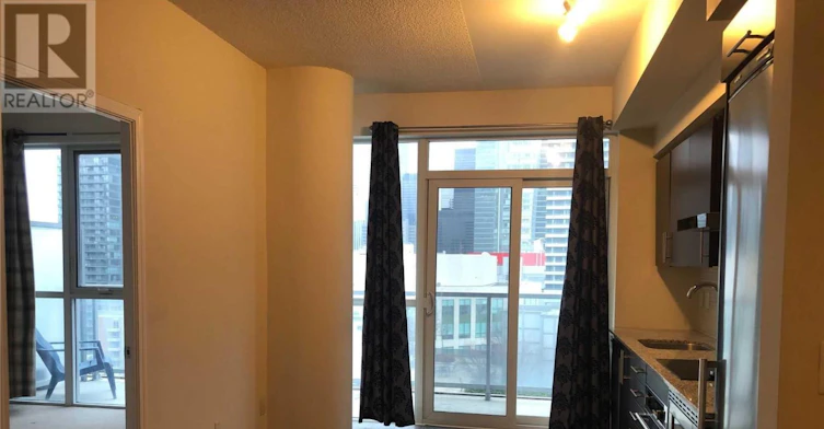 2217-352 Front Street W, Toronto, ON, M5V 1B5 - 8