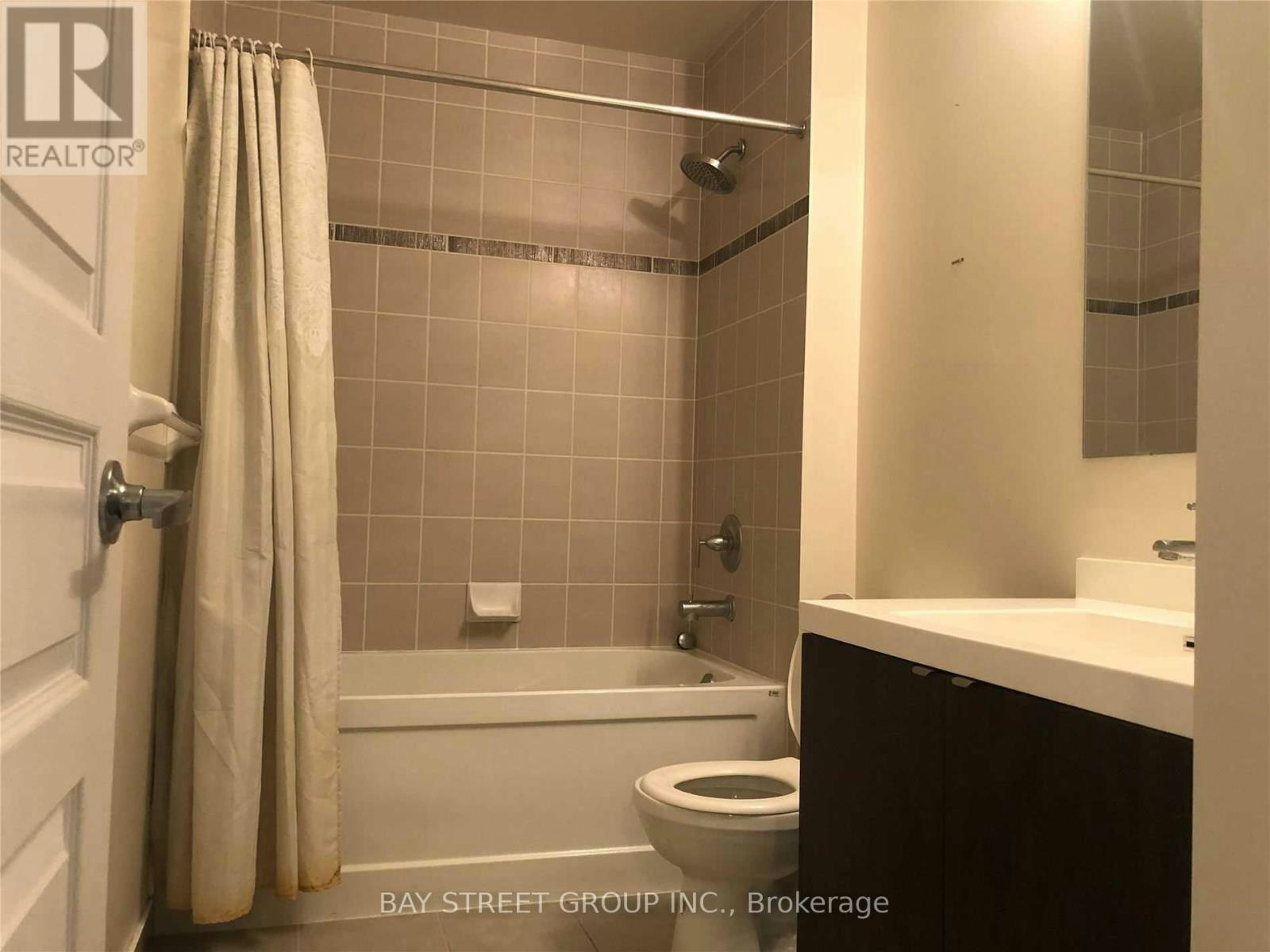 2217-352 Front Street W, Toronto, ON, M5V 1B5 - 10