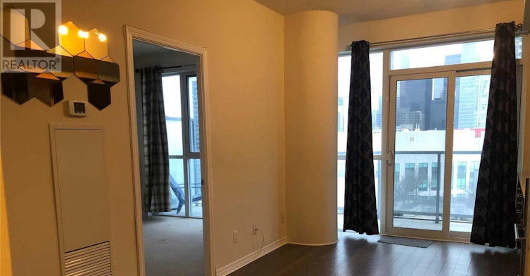 2217-352 Front Street W, Toronto, ON, M5V 1B5 - 7